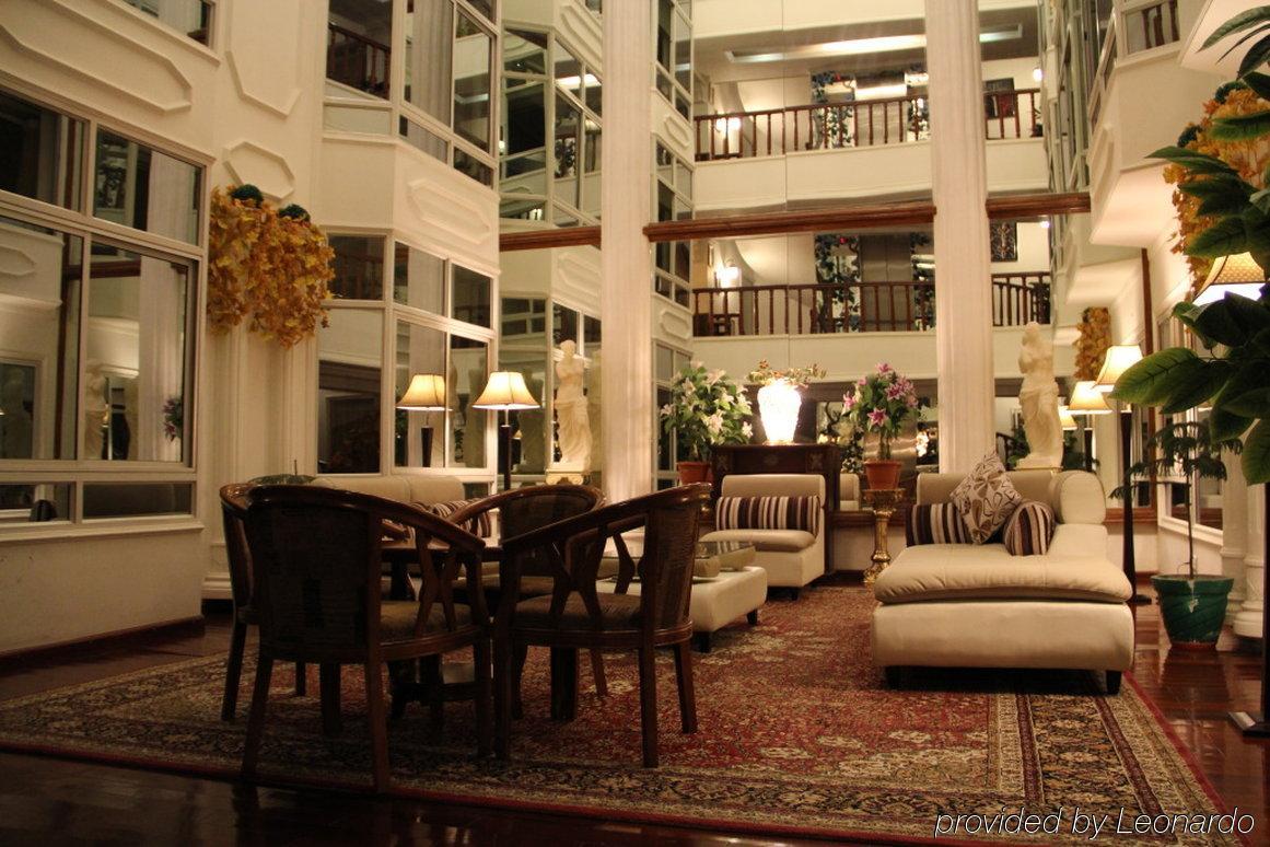 R.J.Resorts Дарджилинг Интериор снимка