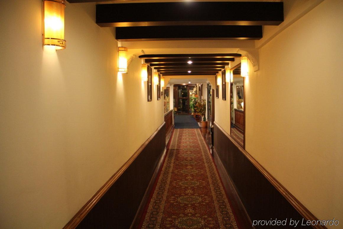 R.J.Resorts Дарджилинг Интериор снимка