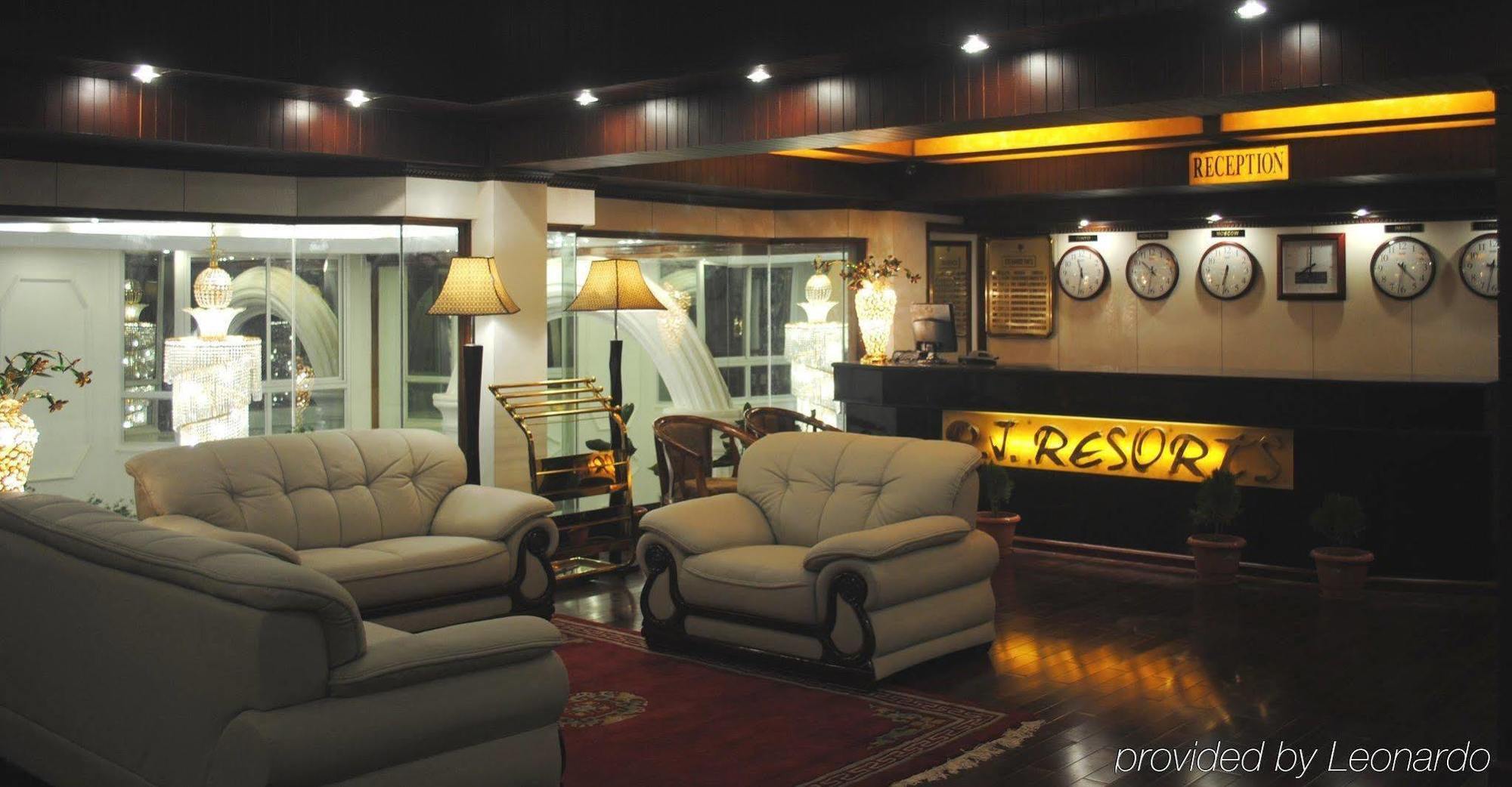 R.J.Resorts Дарджилинг Интериор снимка